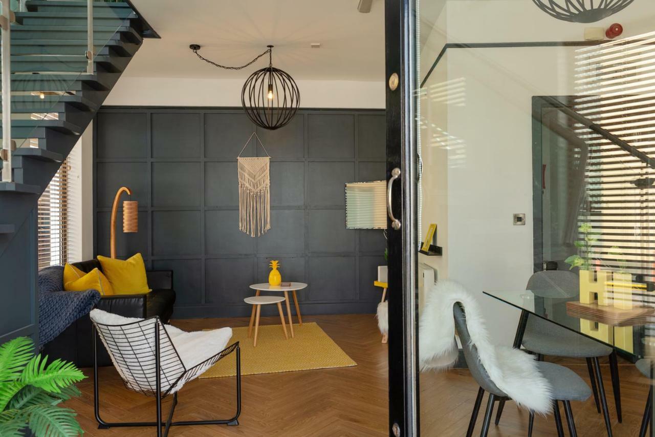 Accommodation @ 32 Дънгарван Екстериор снимка