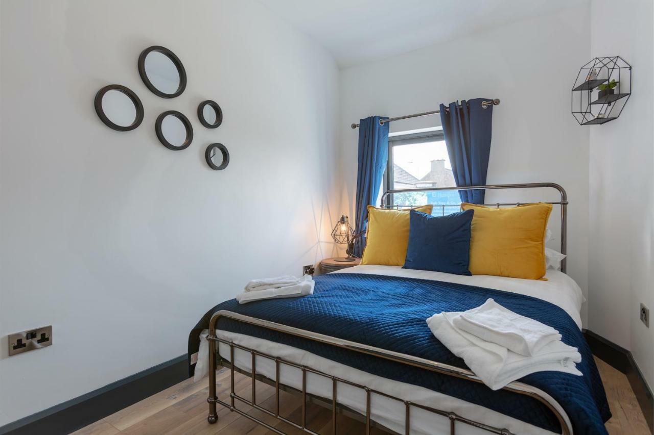 Accommodation @ 32 Дънгарван Екстериор снимка